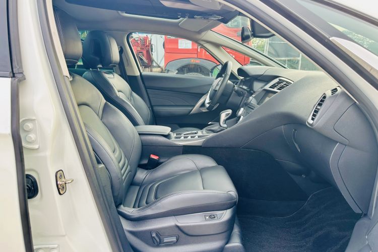 Used DS 5 2014 1.6T Luxury Edition THP160 Right Front Seat