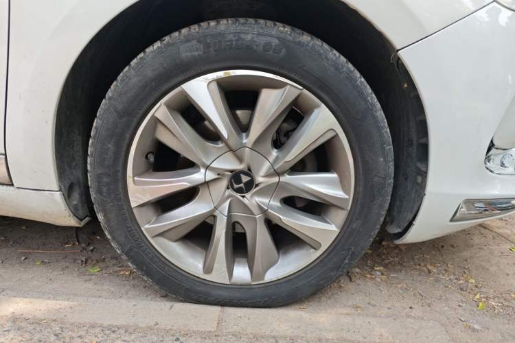 Used DS 5 2014 1.6T Luxury Edition THP160 Right Front Wheel Hub