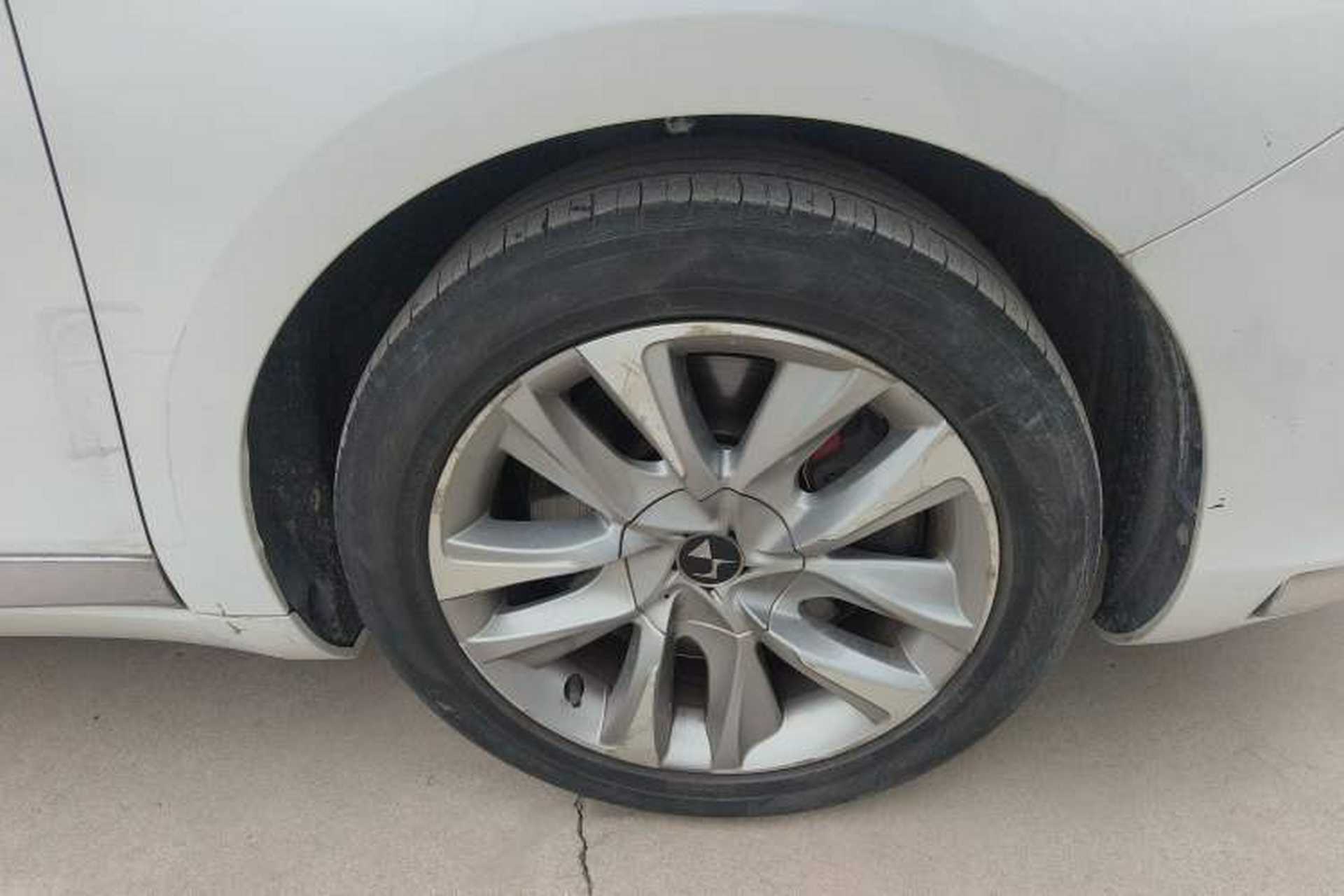 Used DS 5 2014 1.6T Luxury Edition THP200 Right Front Wheel Hub