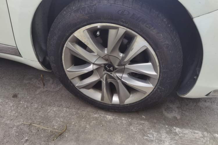 Used DS 5 2014 1.6T Luxury Edition THP160 Right Front Wheel Hub