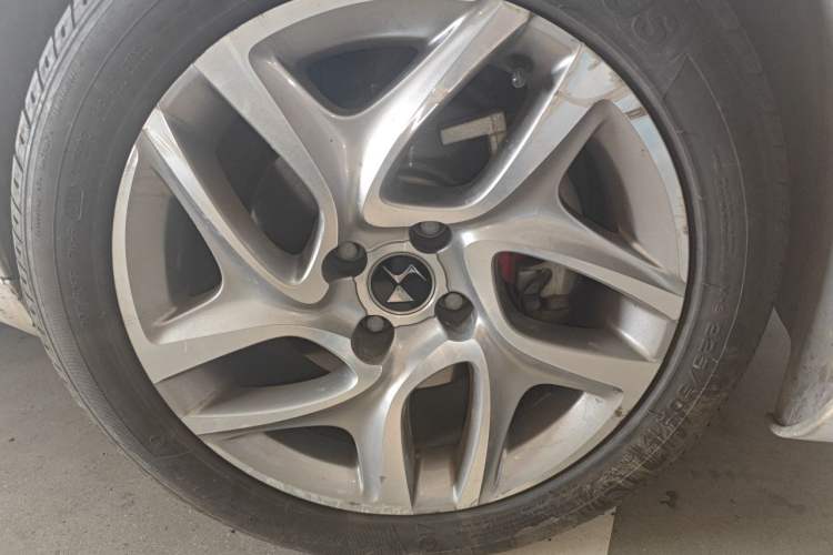 Used DS 5 2014 1.6T Elegant Edition THP200 Right Front Wheel Hub