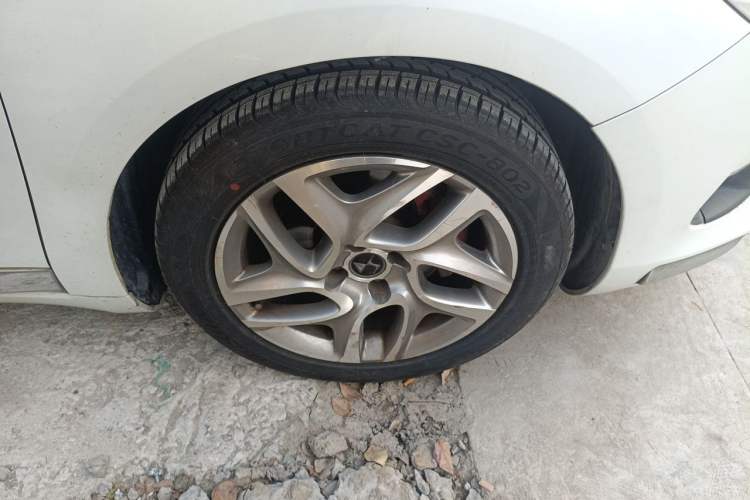 Used DS 5 2014 1.6T Elegant Version THP160 Right Front Wheel Hub