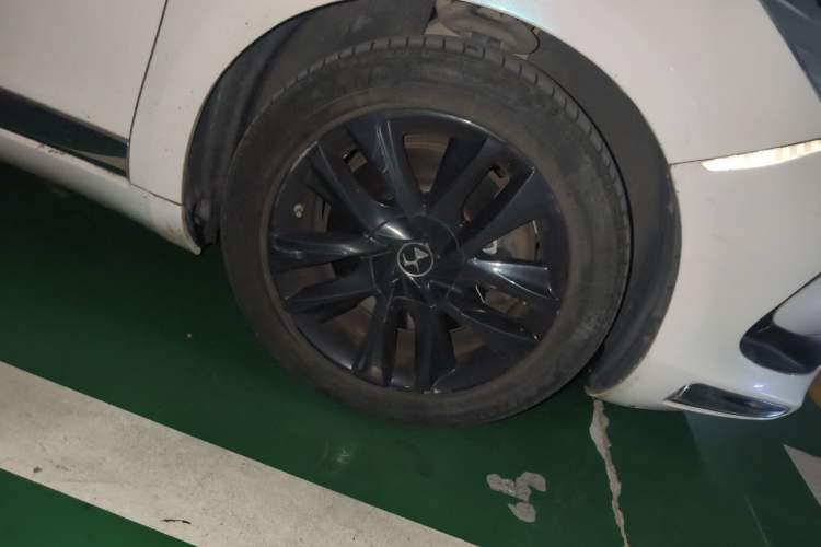 Used DS 5 2014 1.6T Luxury Edition THP200 Right Front Wheel Hub