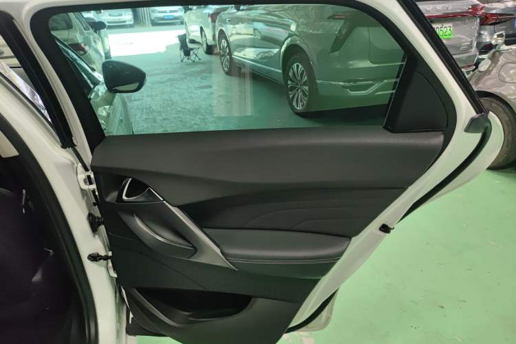 Used DS 5 2014 1.6T Luxury Edition THP160 Right Rear Door Interior