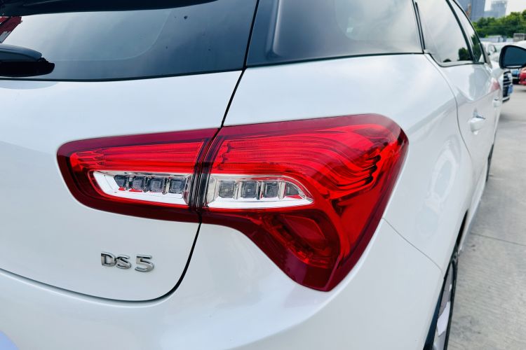Used DS 5 2014 1.6T Luxury Edition THP160 Right Rear Taillight