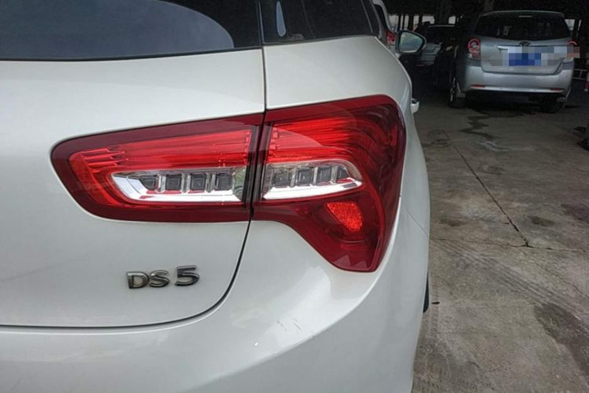 Used DS 5 2014 1.6T Luxury Edition THP200 Right Rear Taillight