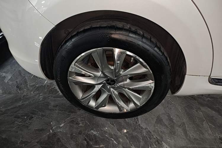 Used DS 5 2014 1.6T Luxury Edition THP160 Right Rear Wheel Hub