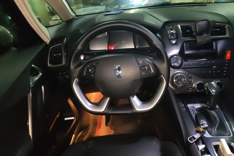 Used DS 5 2014 1.6T Elegant Version THP160 Steering Wheel