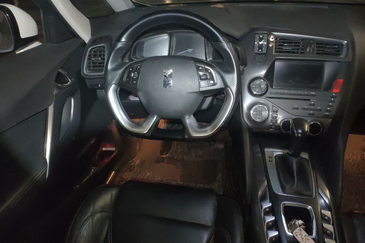 Used DS 5 2014 1.6T Luxury Edition THP160 Steering Wheel