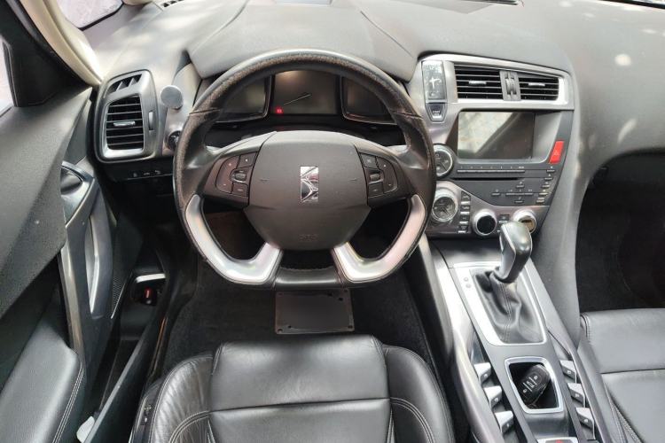 Used DS 5 2014 1.6T Luxury Edition THP160 Steering Wheel
