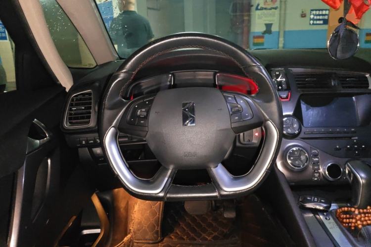 Used DS 5 2014 1.6T Elegant Version THP160 Steering Wheel