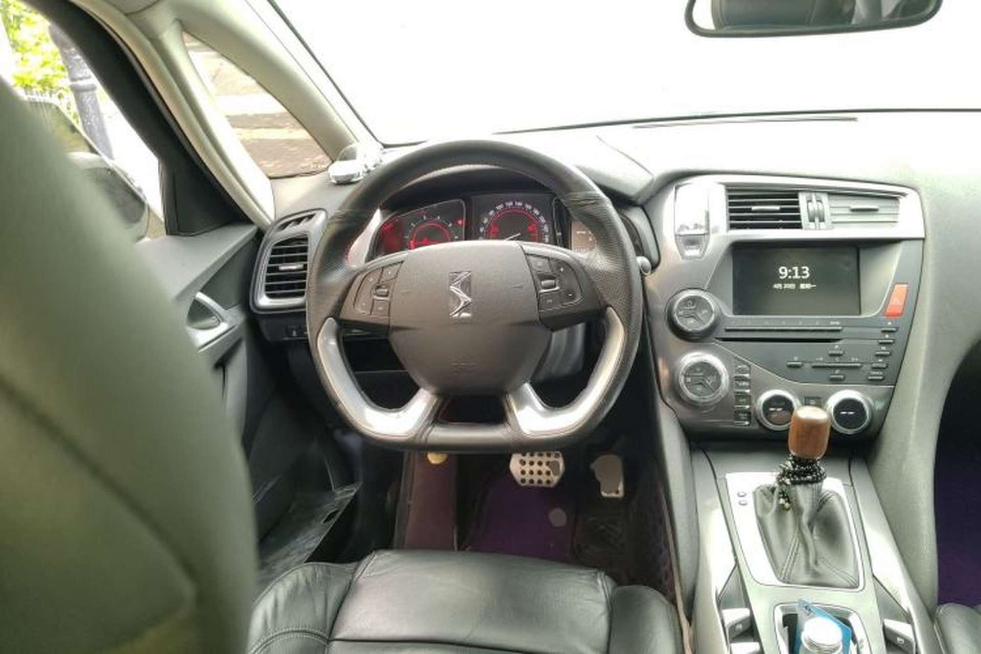 Used DS 5 2014 1.6T Luxury Edition THP200 Steering Wheel