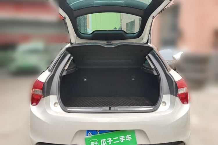 Used DS 5 2014 1.6T Luxury Edition THP160 Trunk