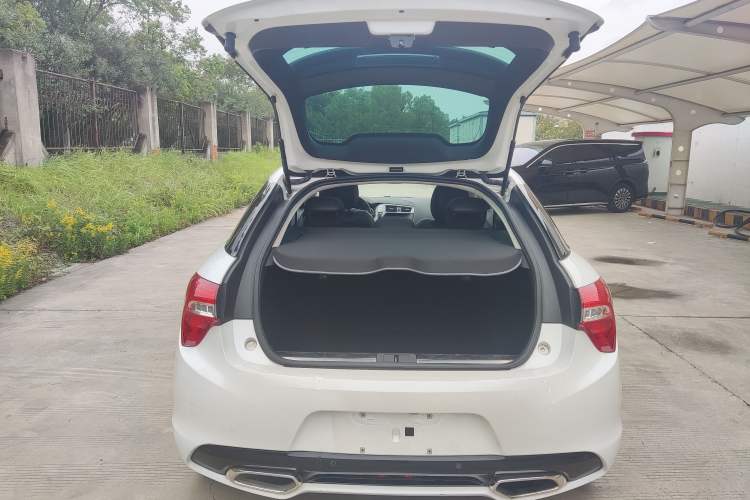 Used DS 5 2014 1.6T Elegant Version THP160 Trunk
