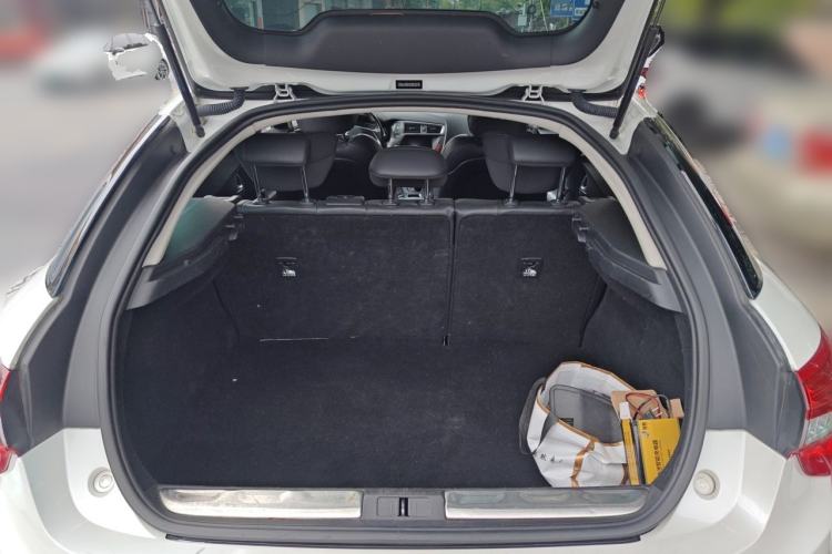 Used DS 5 2014 1.6T Luxury Edition THP160 Trunk