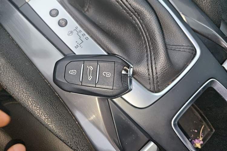 Used DS 5 2014 1.6T Luxury Edition THP160 Vehicle Key