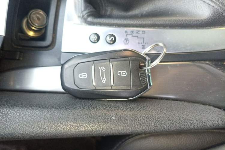Used DS 5 2014 1.6T Elegant Version THP160 Vehicle Key