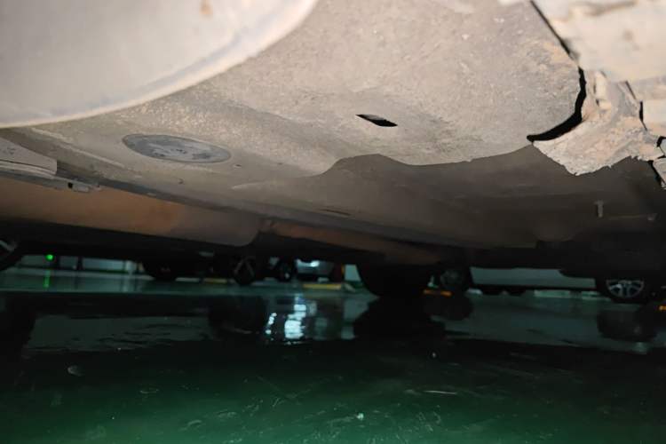 Used DS 5 2014 1.6T Elegant Version THP160 Chassis Front Left