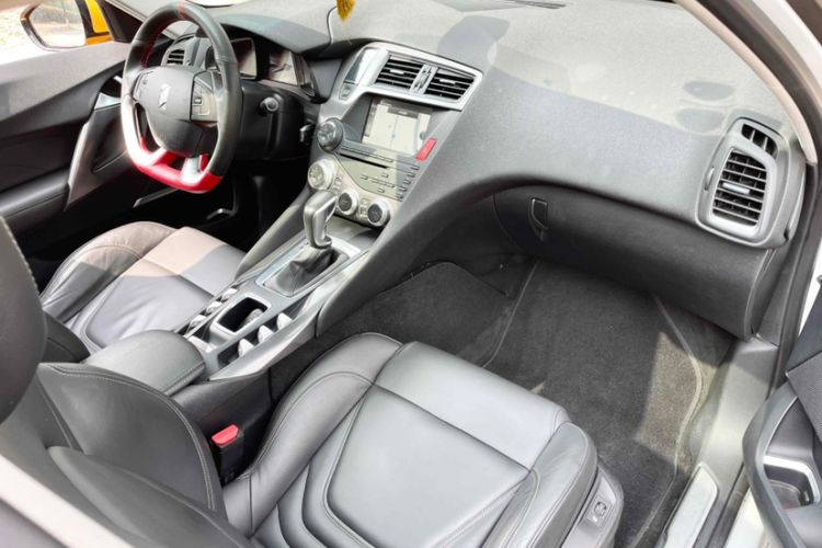 Used DS 5 2014 1.6T Luxury Edition THP160 Right Front Seat