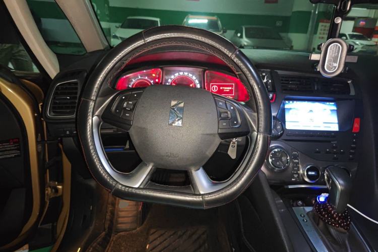 Used DS 5 2014 1.6T Elegant Version THP160 Steering Wheel