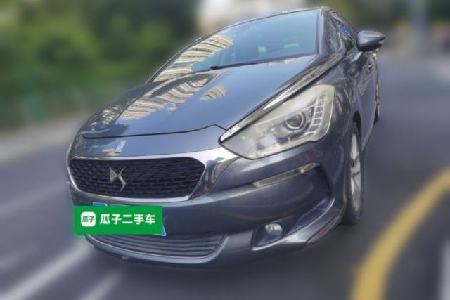 DS 5 2015 1.8T Luxury Edition THP200 usata