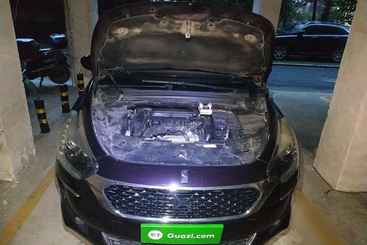 Used DS 5 2015 1.6T Luxury Edition THP160 Engine Bay