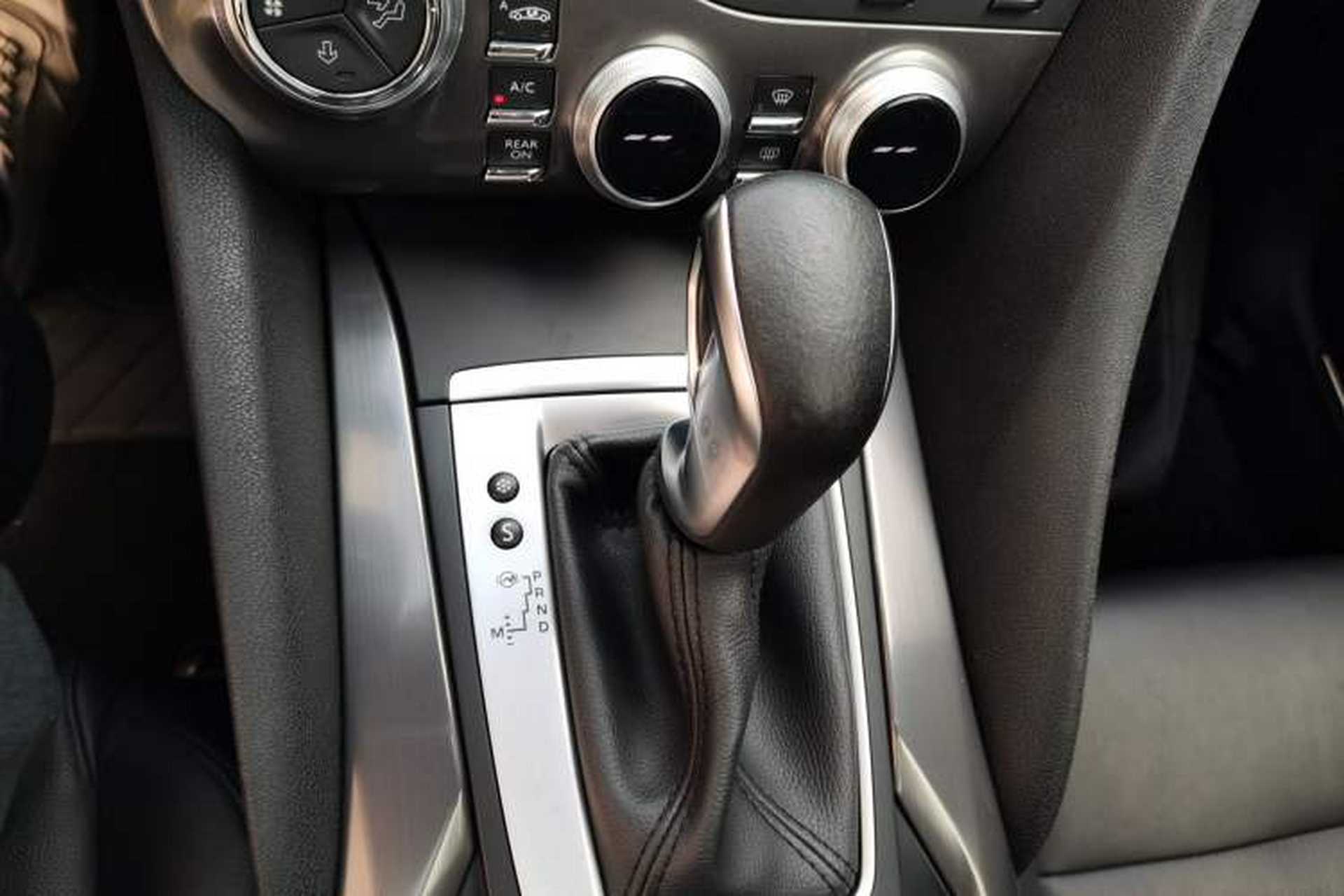 Used DS 5 2015 1.6T Luxury Edition THP160 Gear Lever