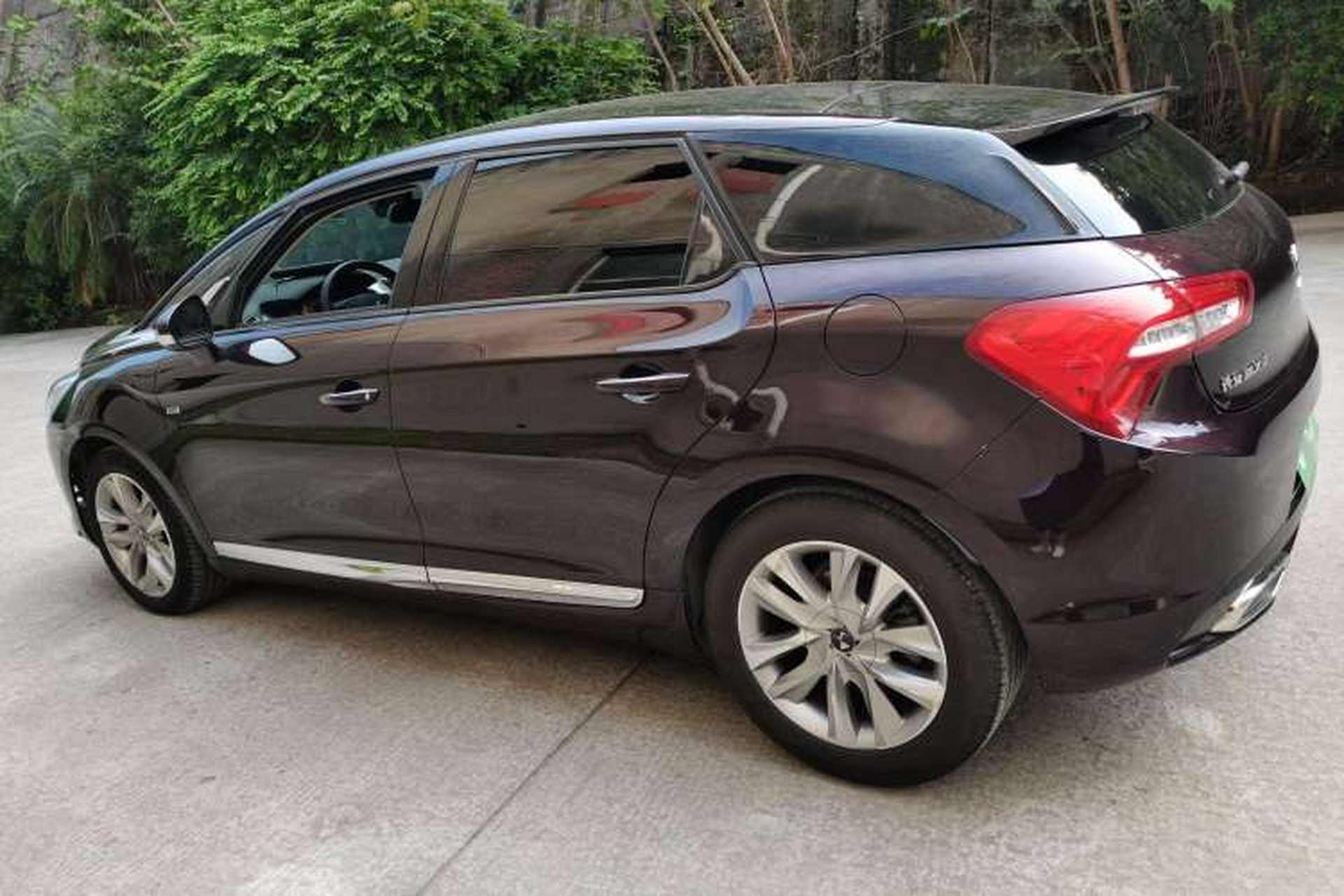 Used DS 5 2015 1.6T Luxury Edition THP160 Left Side
