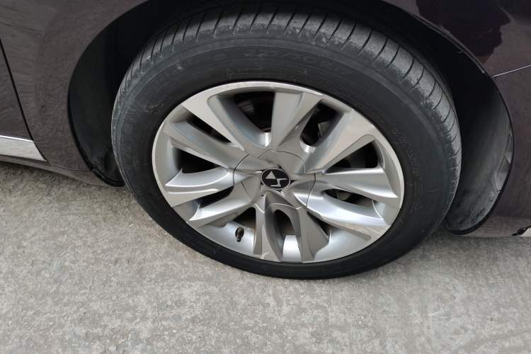 Used DS 5 2015 1.6T Luxury Edition THP160 Right Front Wheel Hub