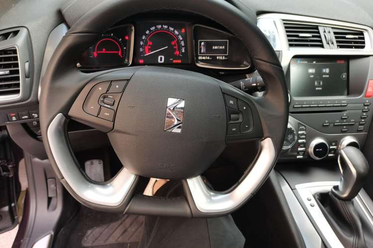 Used DS 5 2015 1.6T Luxury Edition THP160 Steering Wheel