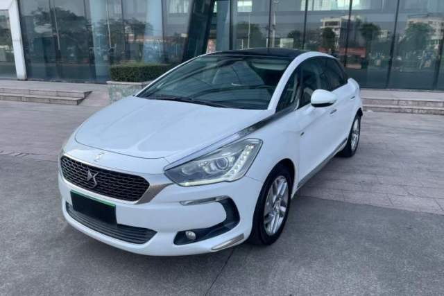 Used DS 5 2015 1.6T Elegant Edition THP160