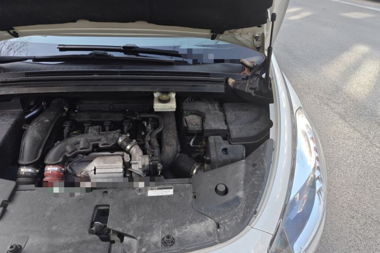 Used DS 5 2015 1.6T Luxury Edition THP160 Engine Bay Left