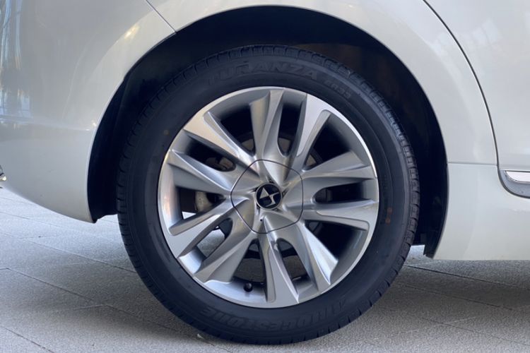 Used DS 5 2015 1.6T Luxury Edition THP160 Exterior 1