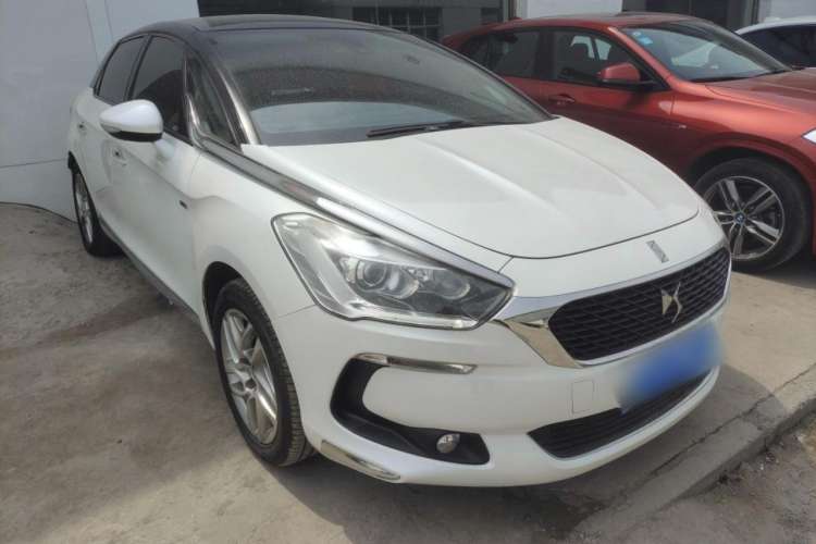 Used DS 5 2015 1.6T Elegant Edition THP160 Exterior 2