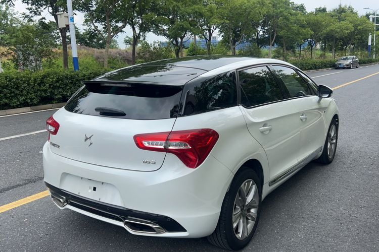 Used DS 5 2015 1.6T Luxury Edition THP160 Exterior 3