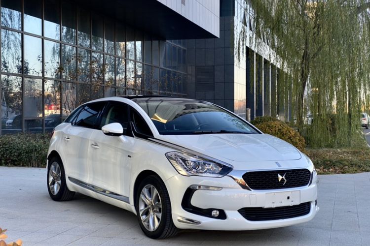 Used DS 5 2015 1.6T Luxury Edition THP160 Exterior 3