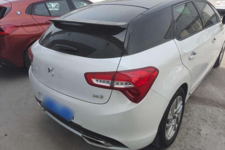 Used DS 5 2015 1.6T Elegant Edition THP160 Exterior 4
