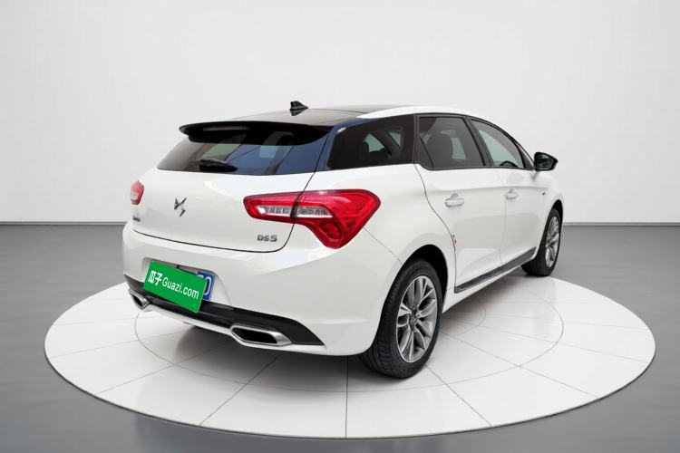 Used DS 5 2015 1.6T Luxury Edition THP160 Exterior 5