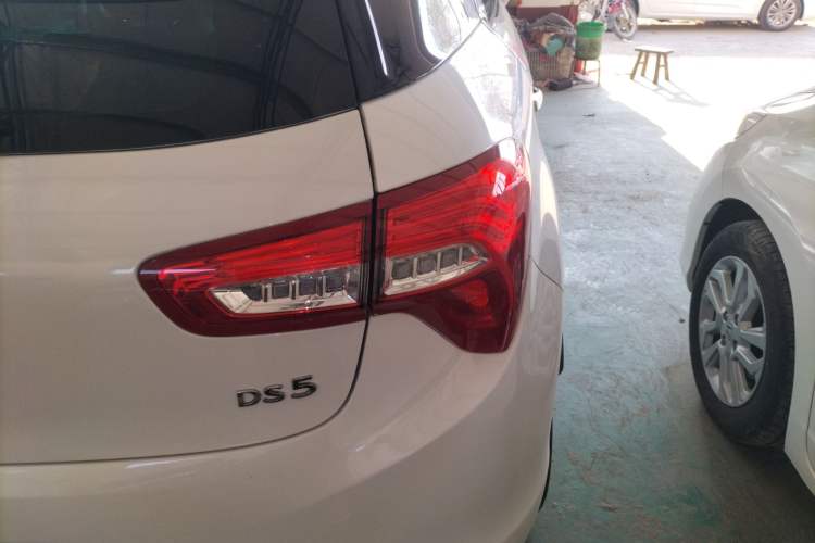 Used DS 5 2015 1.6T Elegant Edition THP160 Exterior 6