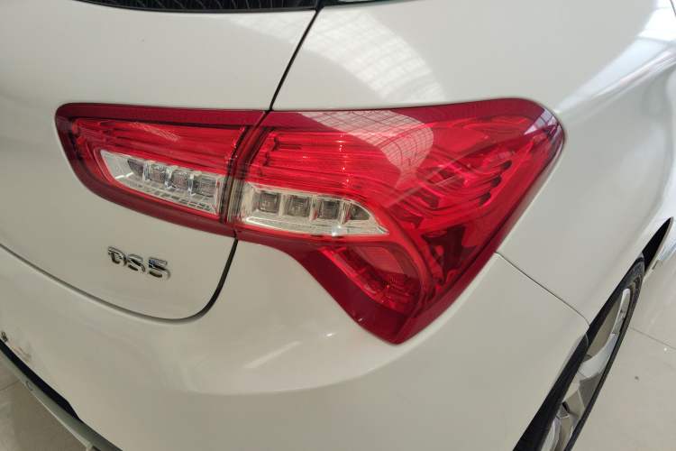 Used DS 5 2015 1.6T Luxury Edition THP160 Exterior 6