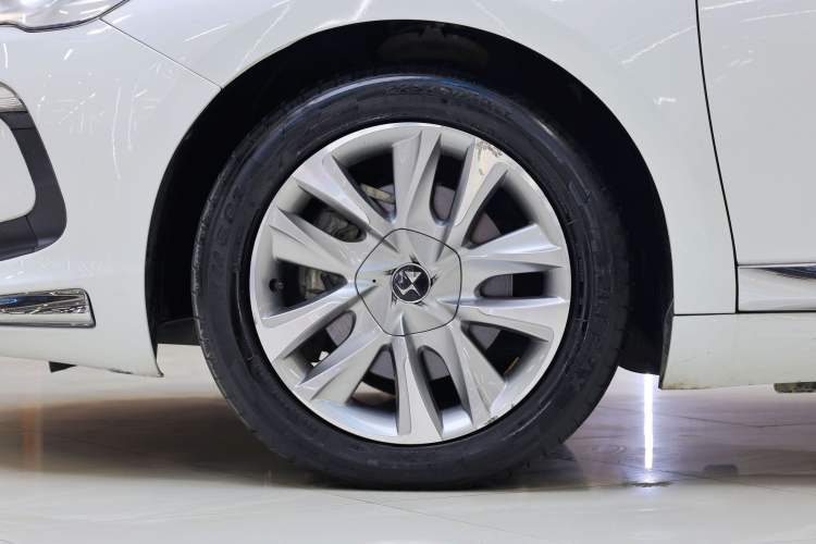 Used DS 5 2015 1.6T Luxury Edition THP160 Exterior 7