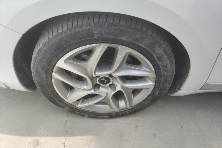 Used DS 5 2015 1.6T Elegant Edition THP160 Exterior 7