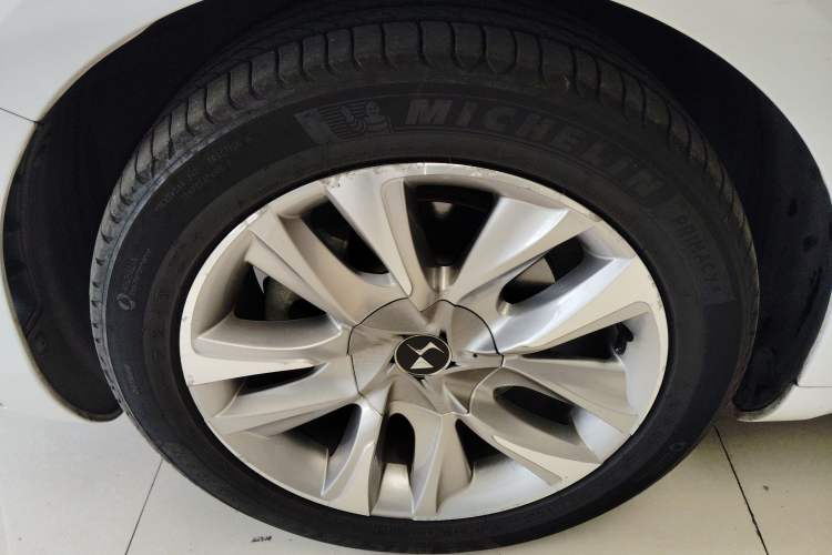 Used DS 5 2015 1.6T Luxury Edition THP160 Exterior 7