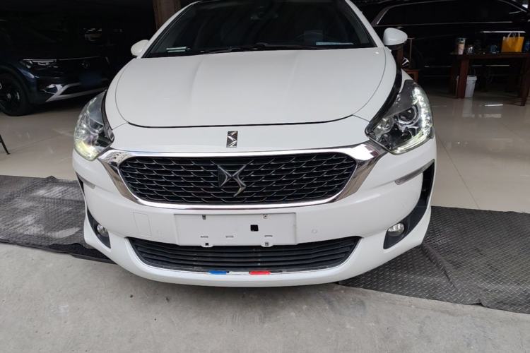 Used DS 5 2015 1.8T Luxury Edition THP200 Front