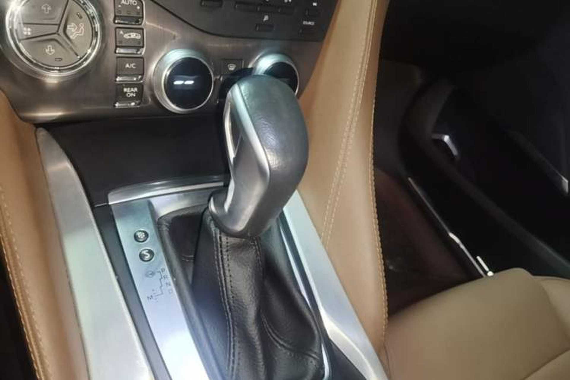 Used DS 5 2015 1.8T Prestige Edition THP200 Gear Lever
