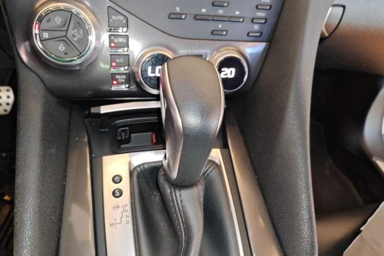 Used DS 5 2015 1.6T Elegant Edition THP160 Gear Lever
