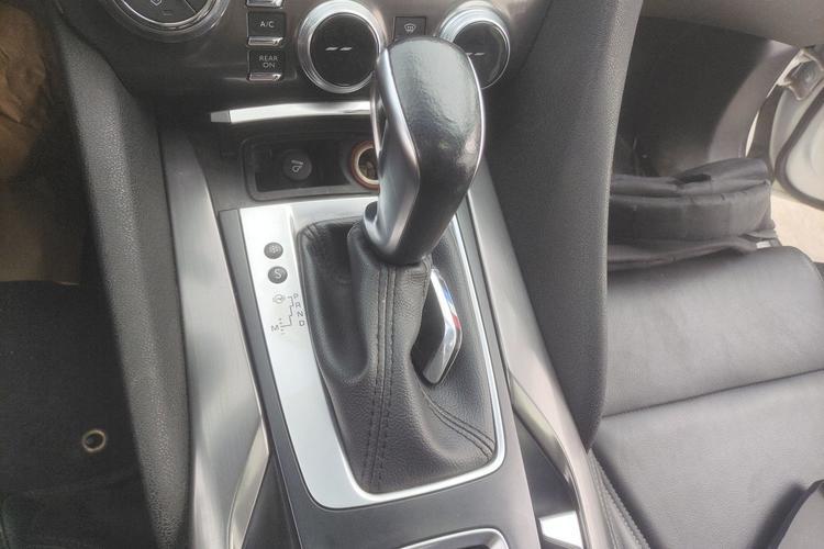 Used DS 5 2015 1.6T Elegant Edition THP160 Gear Lever