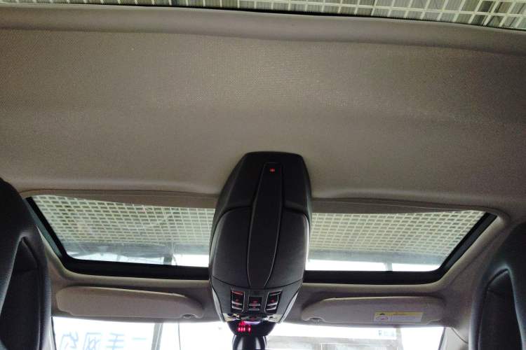 Used DS 5 2015 1.6T Luxury Edition THP160 Headliner