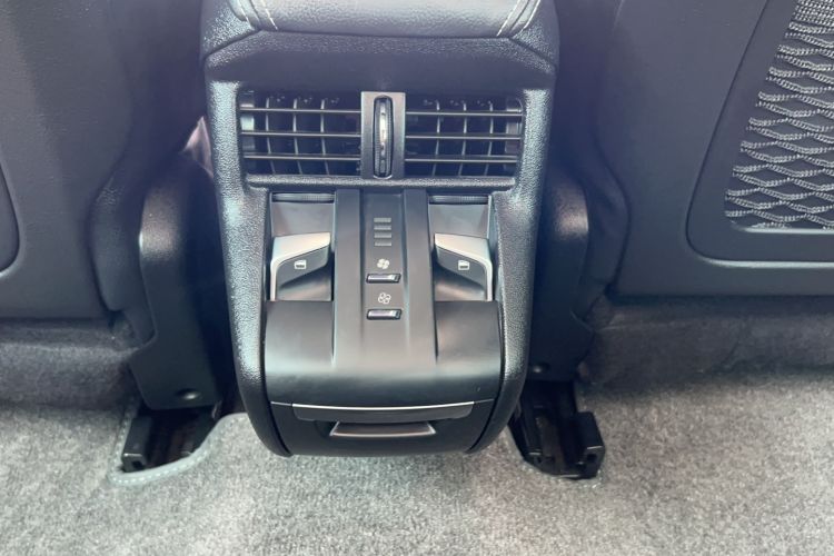 Used DS 5 2015 1.6T Luxury Edition THP160 Interior 5