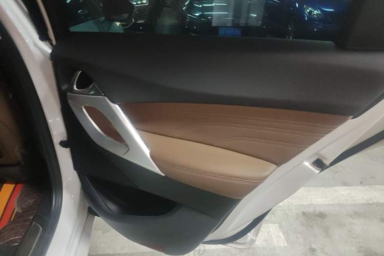 Used DS 5 2015 1.8T Prestige Edition THP200 Interior 6